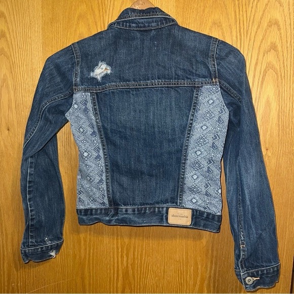 Abercrombie Kids Denim Jacket Distressed Patchwork Geometric Print Blue Size 14 - Picture 6 of 9